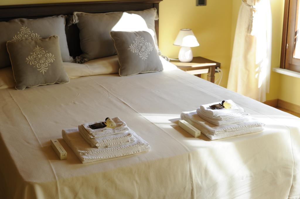 Piazza Azuni 18 Guest House Sassari Luaran gambar