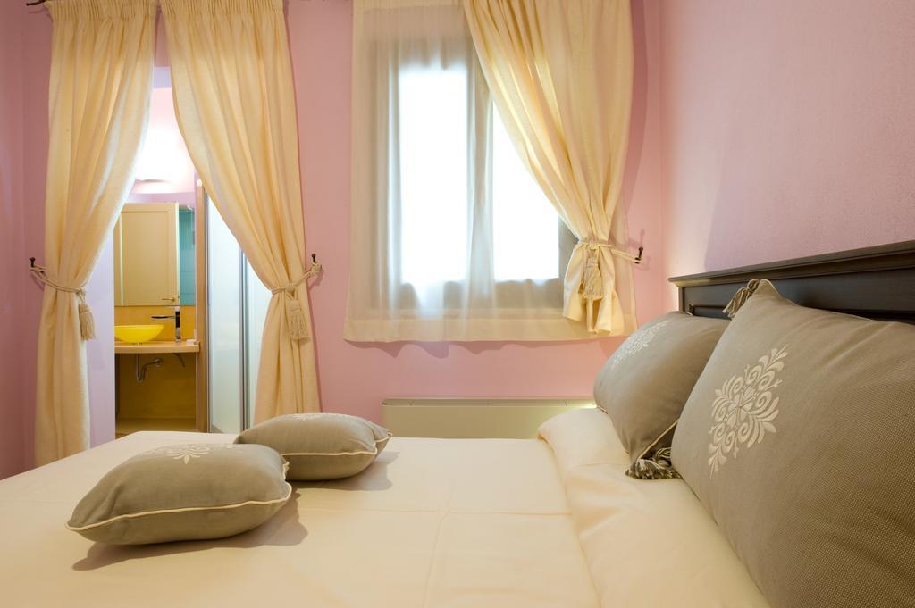 Piazza Azuni 18 Guest House Sassari Bilik gambar